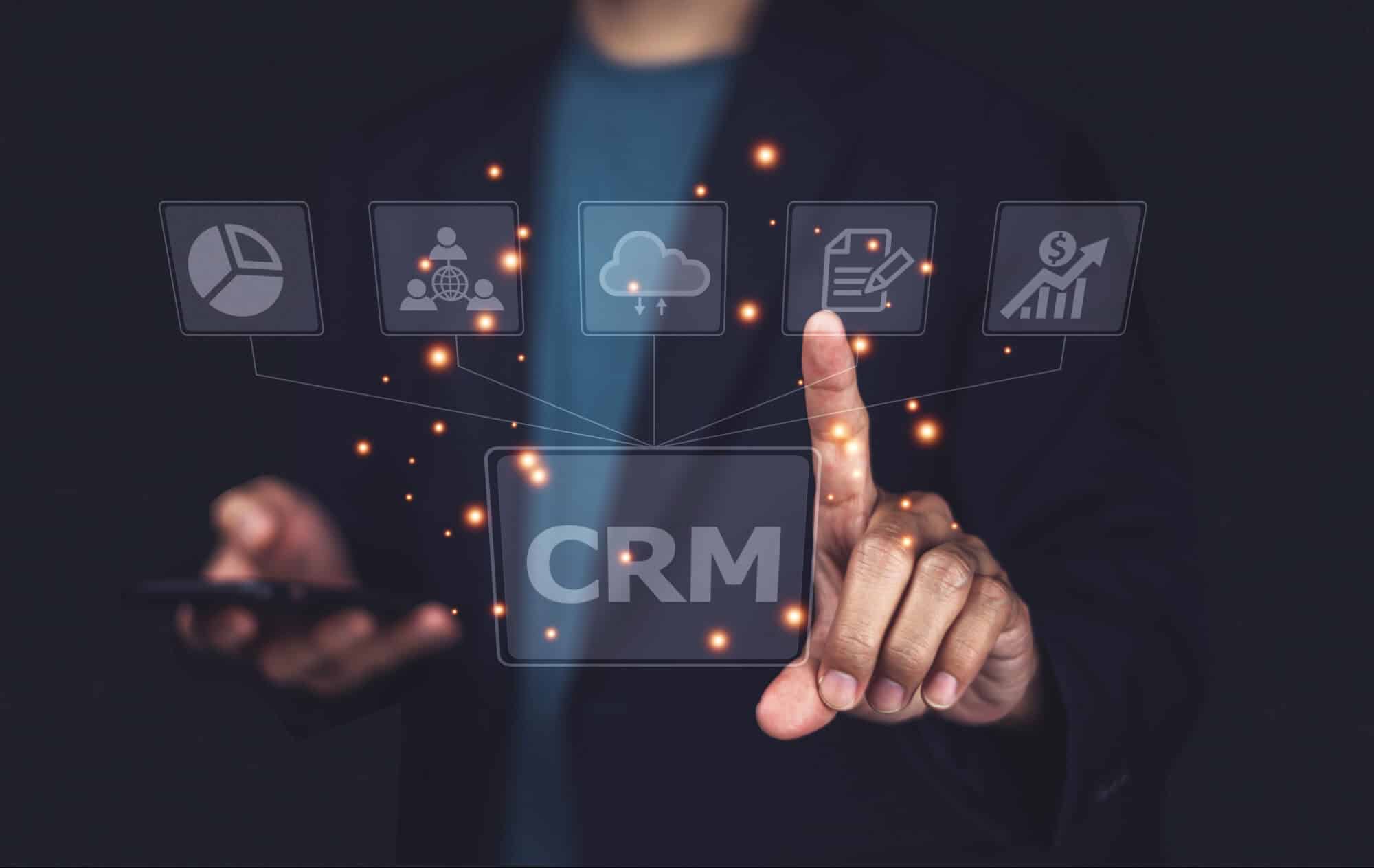 5 מערכות ה-CRM הטובות ביותר לשנת 2025 (קטנות, בינוניות וגדולות)